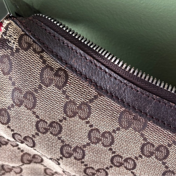 Gucci Vintage Beige and Brown GG Crossbody Bag - Picture 8 of 16